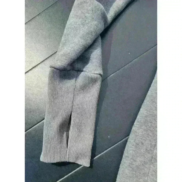 Fabletics Funnel Neck Tunic Hoodie Sweatshirt Small Thumbholes Grey Kangaroo - Picture 4 of 7